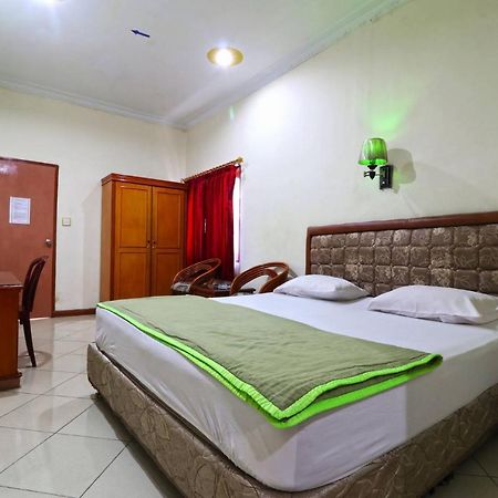 Hotel Melati Medan Esterno foto