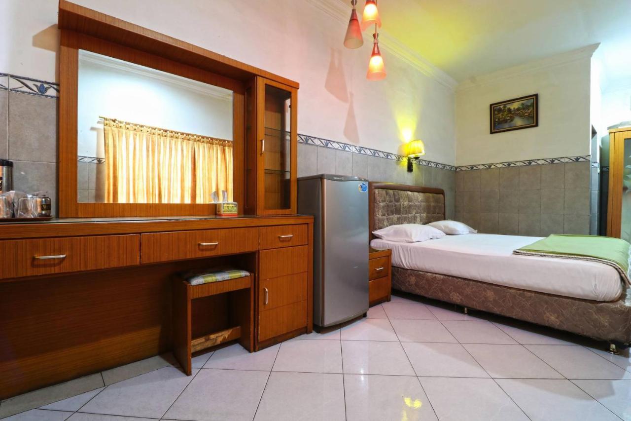 Hotel Melati Medan Esterno foto