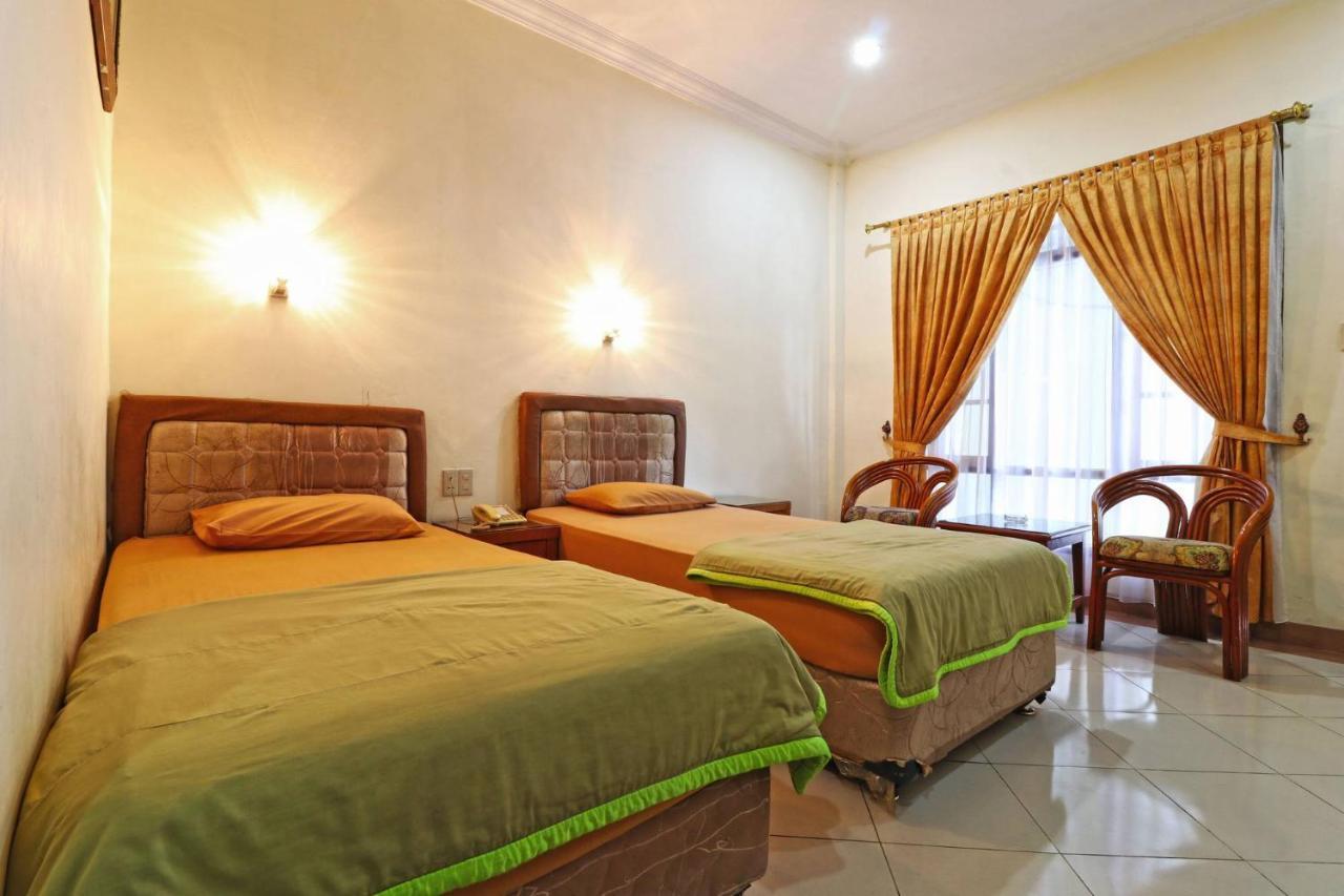 Hotel Melati Medan Esterno foto