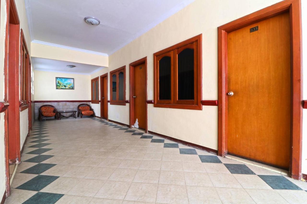 Hotel Melati Medan Esterno foto