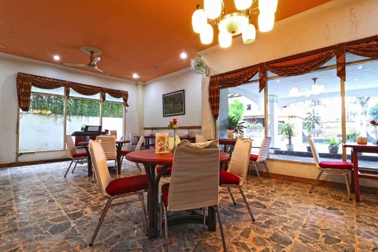 Hotel Melati Medan Esterno foto