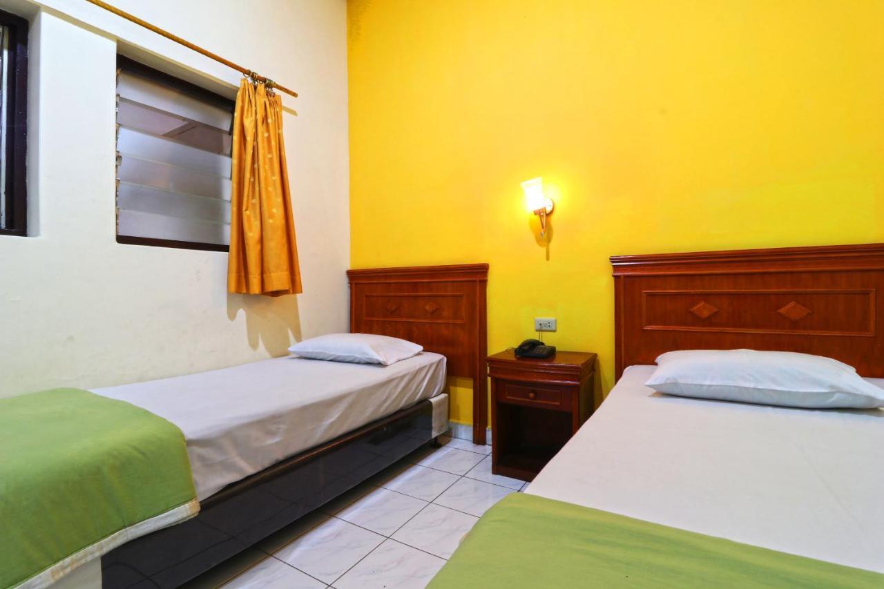 Hotel Melati Medan Esterno foto